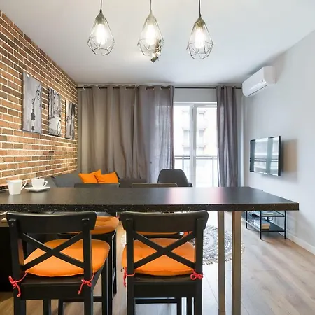 Apartment Orange, Modern In The Centre *